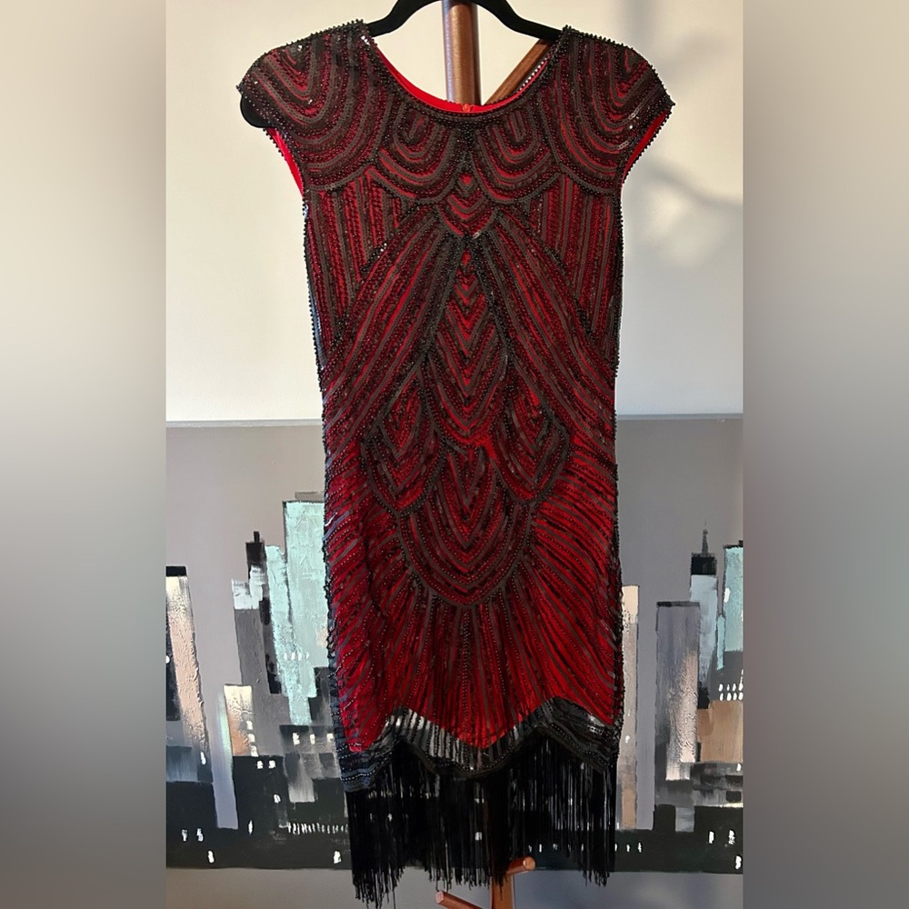 Red & black flapper dress in great condition.